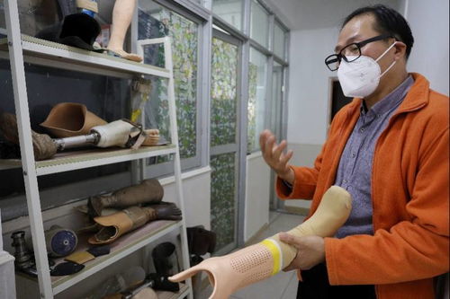 防治麻风病日特写 华哥二十年制作假肢 为千人找到生命肢点