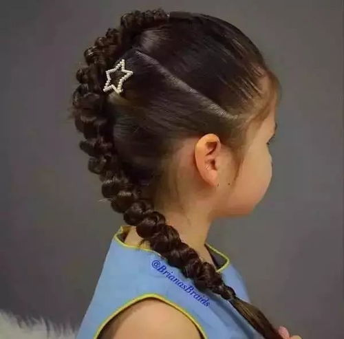 六一必备 小女孩编发发型大全,头顶都能编出 花 儿 建议幼师家长收藏