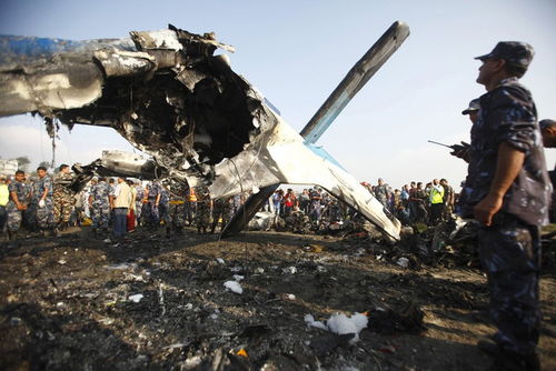 尼泊尔坠机致19人遇难 包括5名中国人 