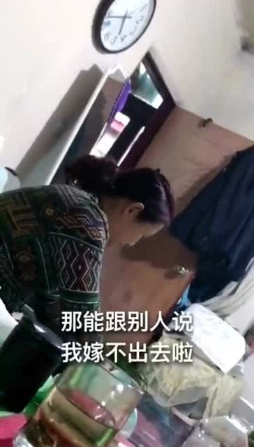 单身女孩不要再把戒指戴在小拇指上,大人会揭穿你所谓的含义 