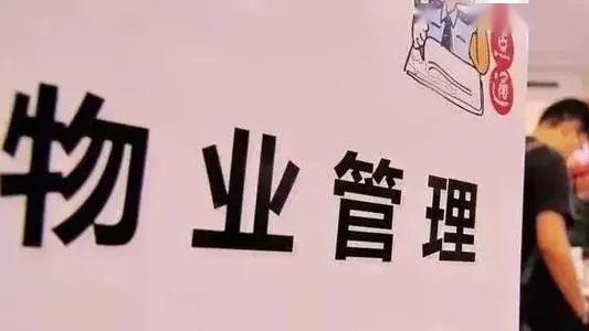 有哪些方法可以避免因红绿灯故障而引发的交通事故？