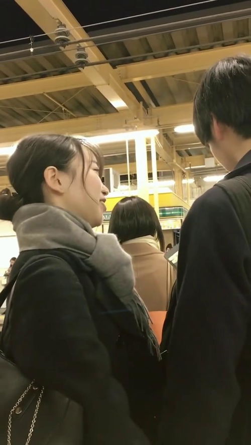 日本街头小情侣 