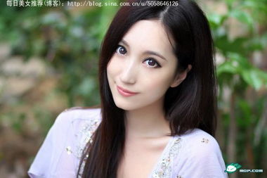 户外倾城美女,玉貌花容惹人妒