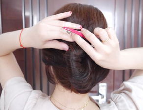 学扎简单的女生发型 优雅系简单挽发发型教程 