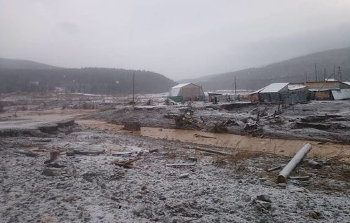 俄一大坝坍塌已致12死19伤 系因工人违反安全法规 