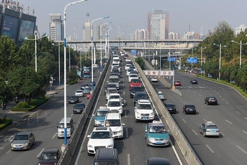 郑州市区限号时间，停车交警提醒郑州限号时间