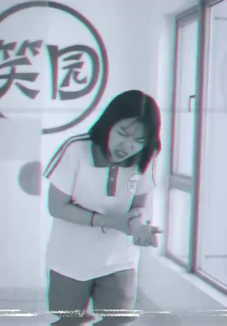 帅哥是这样搭讪小姐姐的 