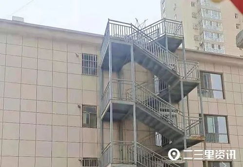 绥德金阳光小区住户违规搭建 开发商 有审批手续