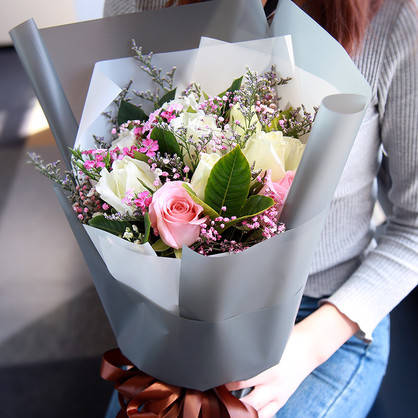 送女性朋友花送什么花,送女生什么花比较有寓意？