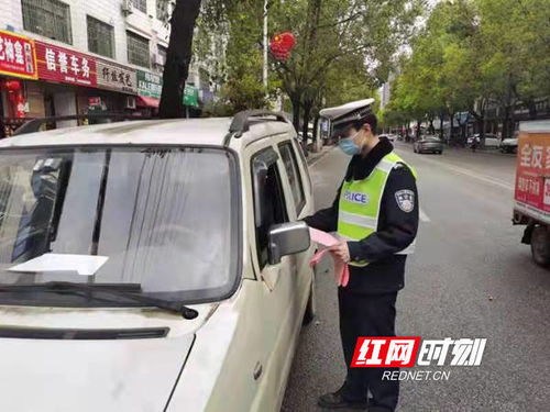 涟源 校车安全常抓不懈 路面执法重拳出击