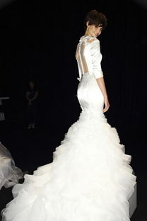中国设计首登澳大利亚时装周 星座婚纱华丽绽放