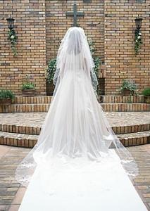 梦见穿白色婚纱周公解梦,梦见穿白色婚纱是什么意思