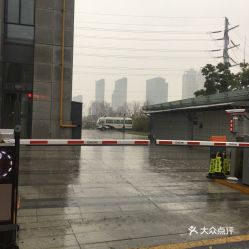 南京鼓楼区有免费停车场吗(南京省政府哪里有免费停车场)