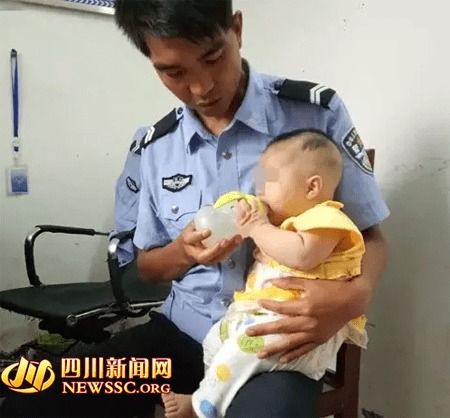 老太不满上户手续将孙女丢派出所 孩子不要了 图