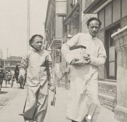 1908年杭州老照片 富家公子的饭局,仙风道骨的算命先生