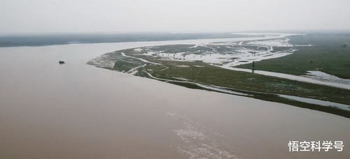 航拍开封 黄河水比市区高7米 地上悬河危险,为何不排沙两岸