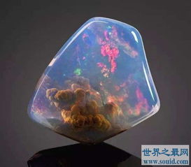 世界上最美的石头,能够绽放出七彩光芒的蛋白石 