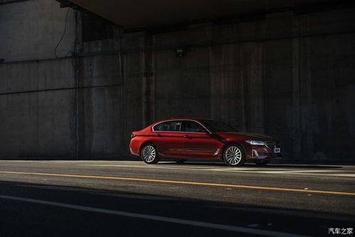 科技与别致感的对撞 体验2021款BMW 530Li