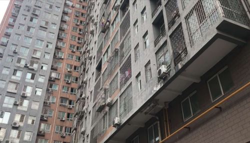 累毁 住22楼只能爬楼梯,郑州这小区怎么了