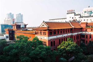 中南大学南校区？中南大学有几个校区及各个校区的介绍