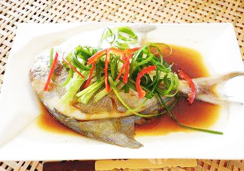 清蒸海鲳鱼怎么做 秋季养生食谱有哪些 