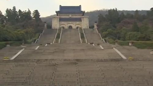 中山陵作为中国近代第一陵 台阶的设计也意味深远