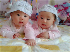 产妇在同一天生下两个孩子,医生却说宝宝不是双胞胎