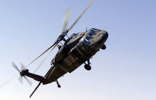 美一架 黑鹰 直升机在意大利北部城市坠落 