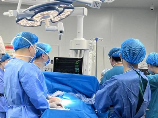 重庆康心医院心外科完成一例经胸超声引导下的经皮卵圆孔封堵术