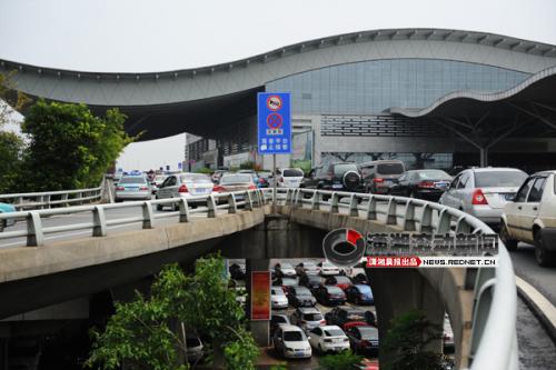 蚌埠火车南站地下停车场停车24小时收费多少 (蚌埠火车南站停车场收费标准)