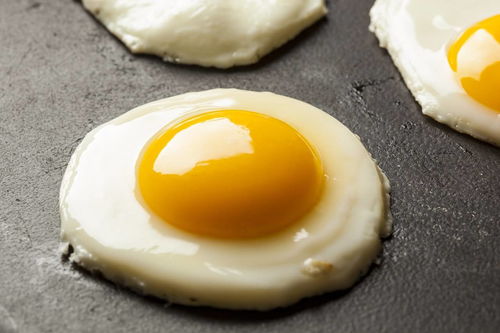 水煮蛋会引起骨质疏松 心血管病 鸡蛋不能每天吃 真相来了