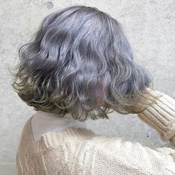 为什么染灰色一定要先漂头发