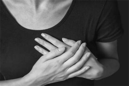 用手摸怎么确认是乳腺增生还是乳腺癌