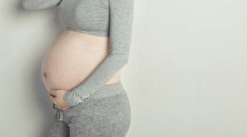 孕期妊娠纹能否预防和消除 妊娠纹什么时候开始长 