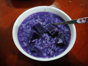 紫薯汤为何是绿色的
