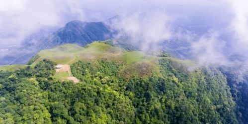 登高望远看无限风光,在旅行途中遇见更好的自己 一起拥抱这个九月吧