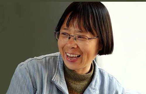 女校长张桂梅 64岁无儿无女,捐献百万,助1600多名女孩走出大山