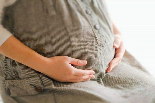 胎儿在孕期有这些表现,长大后准是个调皮宝宝,孕妈快对照一下