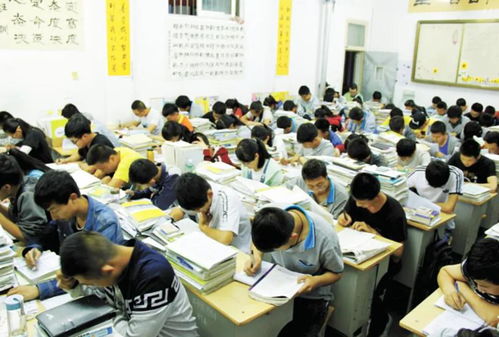 荆州高考失利复读多少钱