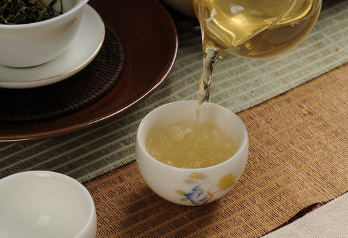 启莺说茶 茶叶的营养成分