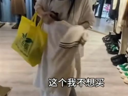 上海女子为过冬偷衣服,被老板认出去年也来过,女子态度旷古未有