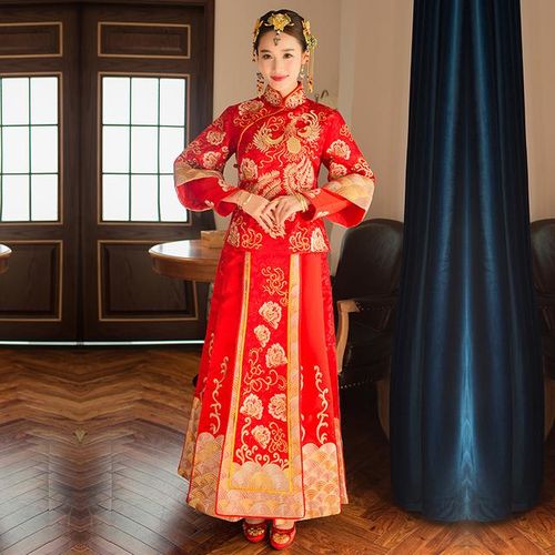 每一位新娘都有一件属于自己的中式礼服,如何搭配 