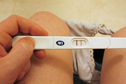 HCG飙升提示怀孕,几天后来了月经,结果是误诊 两招验孕更保险