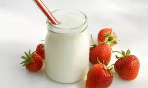 酸奶功效作用与禁忌,喝酸奶的利弊