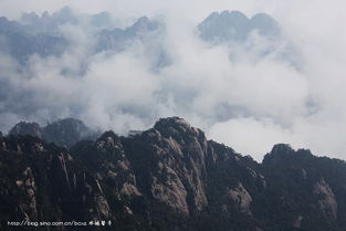 云遮雾罩梦黄山 