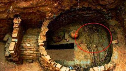中国最恐怖的古墓,80多名盗墓贼惨死墓中,里面到底隐藏着什么