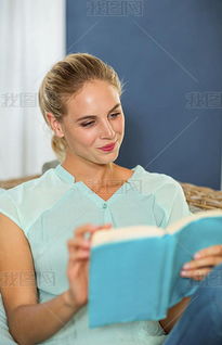 美女看书图片素材 美女看书图片素材下载 美女看书背景素材 美女看书模板下载 我图网 