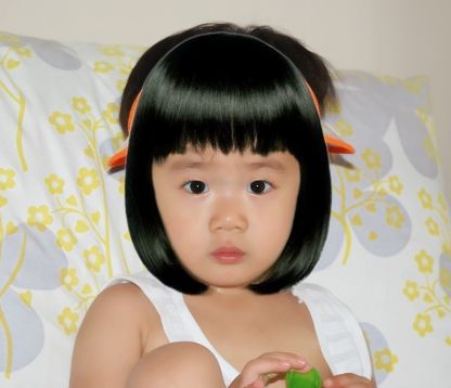 女儿童娃娃头发型图片 演示娃娃头怎么剪 