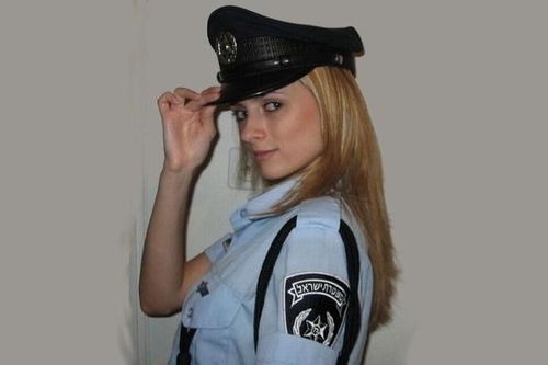 以色列女兵女警比较漂亮,警衔肩章有特色,与中国民警如何对应