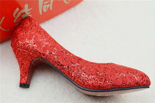 梦见红鞋是什么意思有什么预兆 周公解梦 